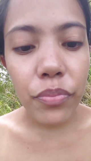 我的菲律宾妻子的自慰时刻