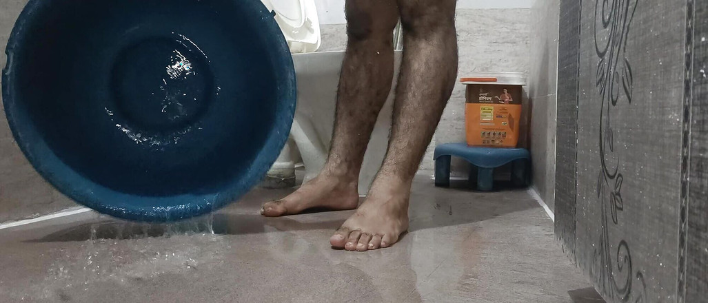 LovedSunsine1990: Aku suka mandi sambil bugil, aku harap aku bisa jalan...