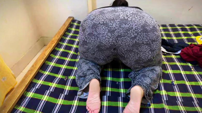 Aria Mia: Marokko moslima milf met dikke kont stiefmoeder grote kont show...