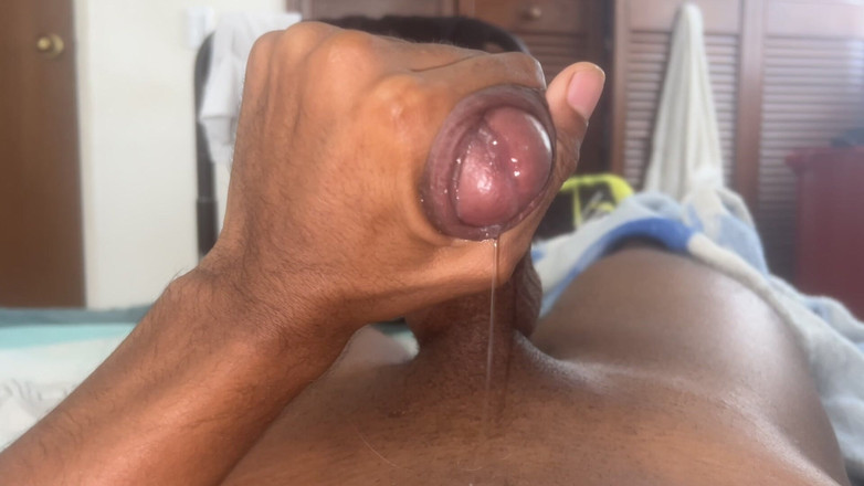 Black-2001: मेरे लंड को हमेशा सुबह निकालने की जरूरत होती है