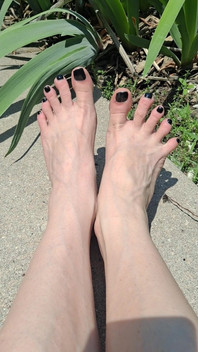 Bright Bulging Veins Fit for a Vampire