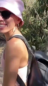 在树林里操我的同学，直到我内射她的阴户