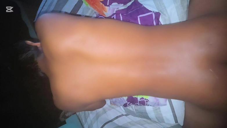 Peluche19 cm: Lelaki India muda dikongkek oleh seorang lelaki besar