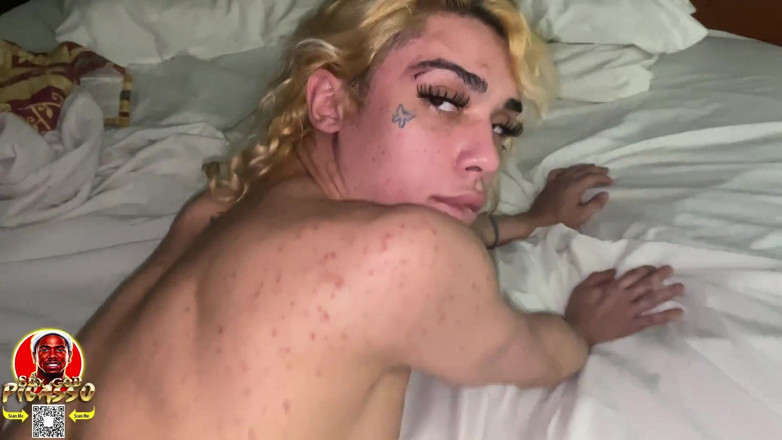 VonFawkNTrans: Sexgodpicasso ničí Chicago Tranny TS Ashleycreamsss