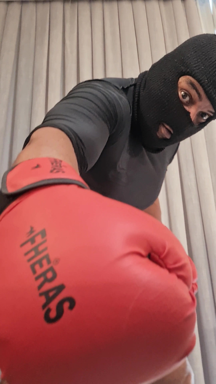 Punchbagplz: (raw Video) Black Titan - POV Heavyweight Boxing Challenge