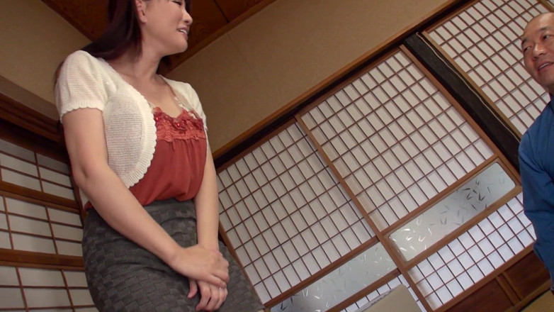 Caribbeancom: Morena japonesa milf buceta lambida e fodida profundamente até gozada...