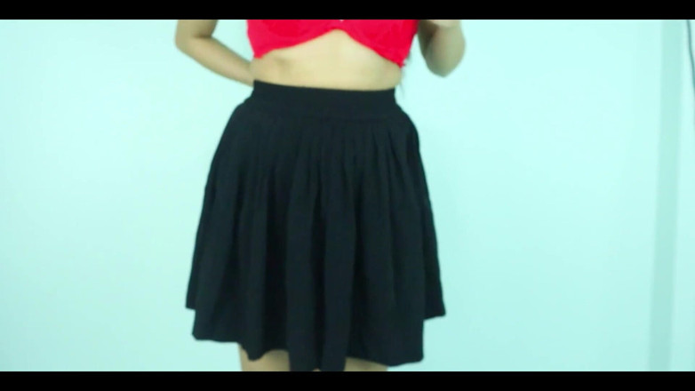 New241New: Nong New, una estudiante de una famosa universidad, es follada.