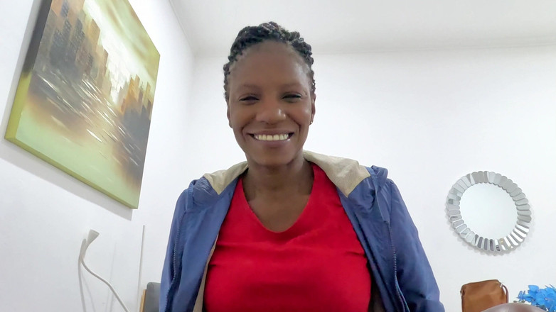 Black Swan: Quikie en Angola mientras espera el taxi para ir al...