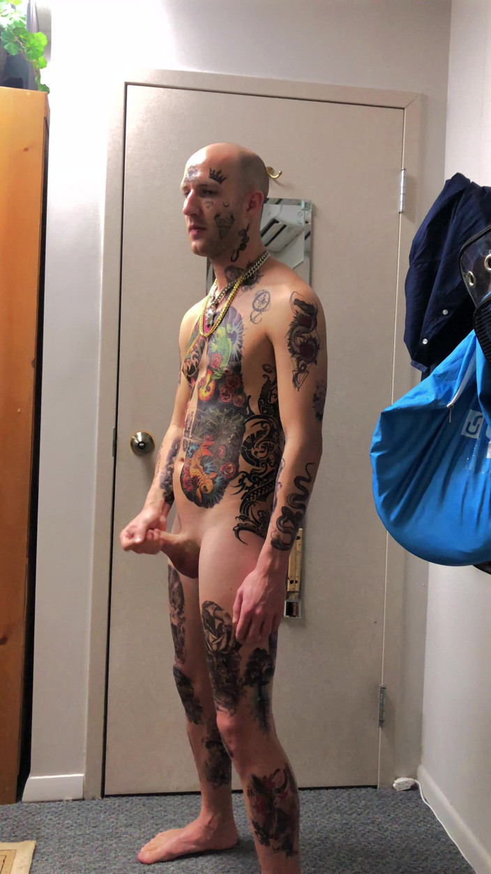 Straight ish Jake Grand: Tatted Twink Masturbation Solo