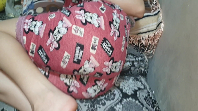 sahar good: Una teen marocchina ama fare sesso da dietro