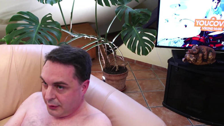Andrea Dipre Channel: Andrea Diprè într-o aventură porno nebună în Praga!