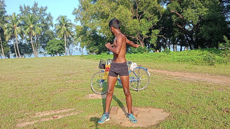LinearOrnament35: Exercises to Strengthen the Back Land
