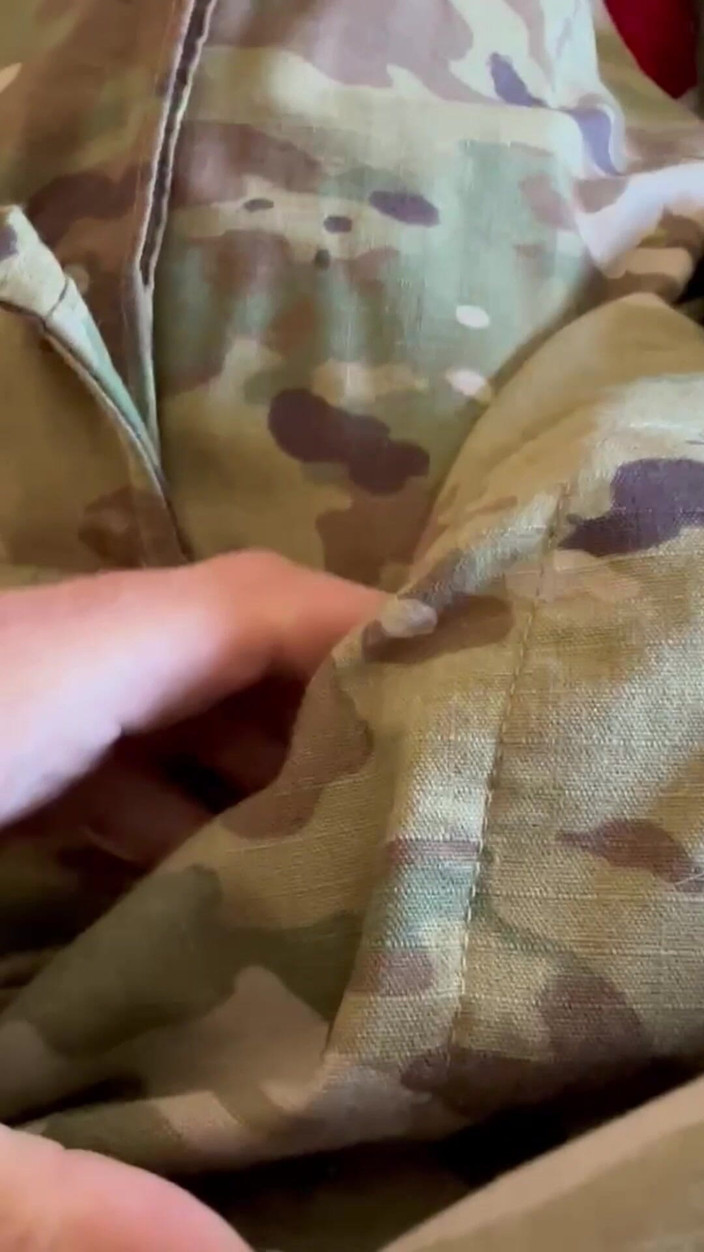 Gay Soldier Stuff: Стріляючи гарячою порцією сперми кремового солдата по всій моїй армійській трусиці