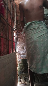 Indian Tamil Boy Ready to Bathing Video
