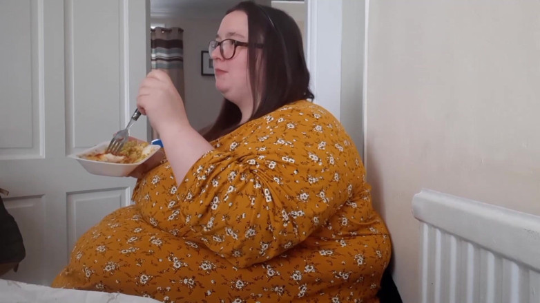 SSBBWLadyBrads: Velká kráska SSBBW nádivka nádivka na břicho a lupínky