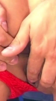 Coño prolapso chorreando después de intenso golpes
