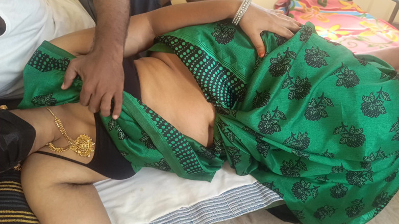 Palani69: Green Colour Saree Stepaunty Hot Romance Viral Video 3