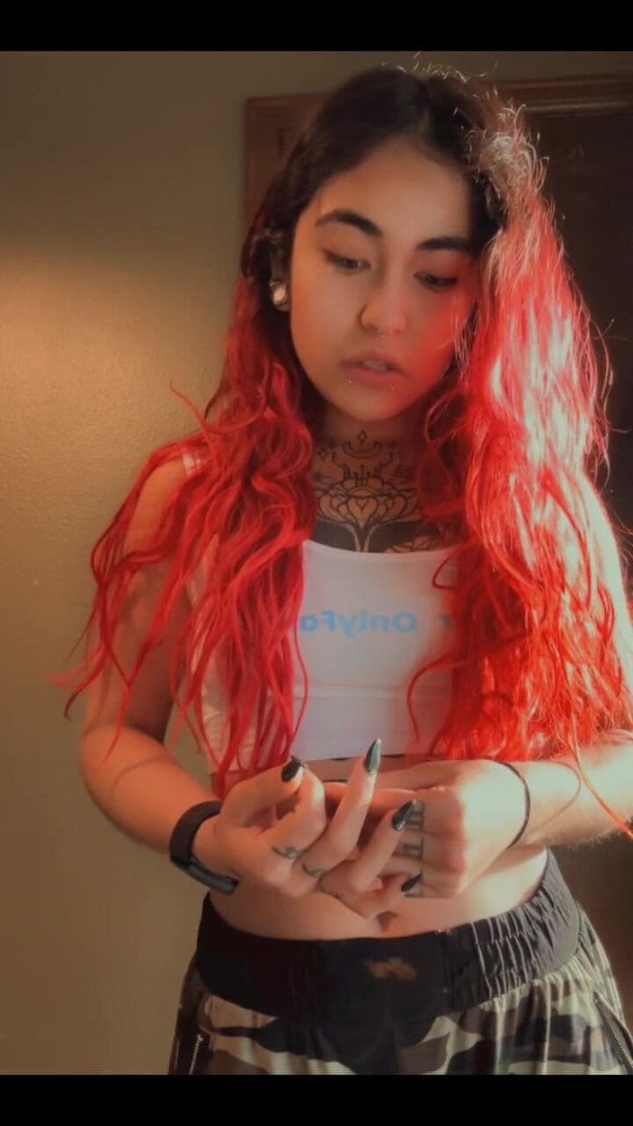 lilRavenFox: Hehehe Lil aggiornamento e tette!