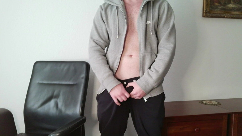PhantomGentX: Papi peludo escupe en una enorme polla y entra en...