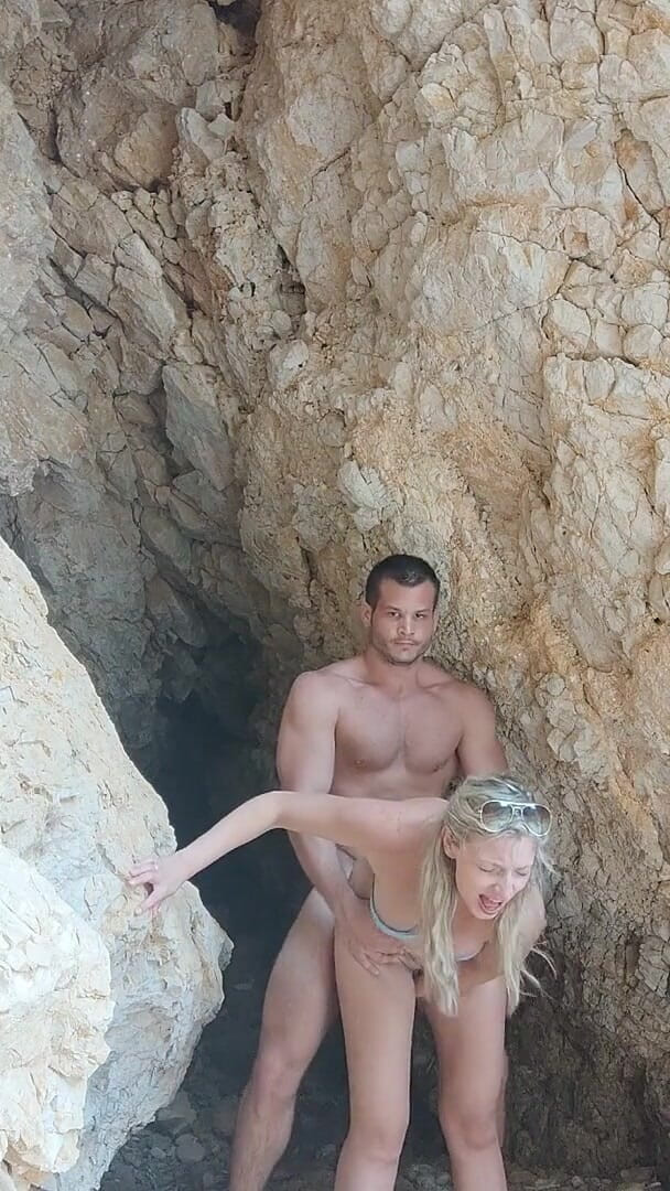 RomanticThuG: Amateur Beach Uncensored Balkan Real Couple