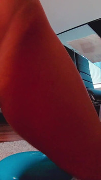 Verführerischer striptease mit dickem arsch - du wirst nicht mehr wegschauen können