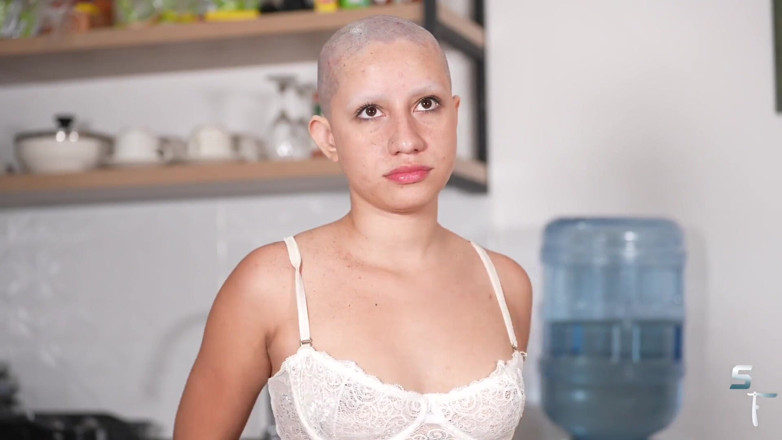 Shave Flix: Yesenia se vrací
