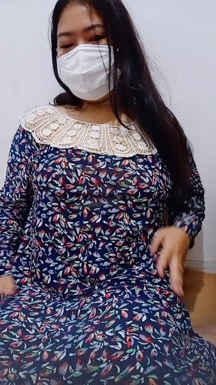 Vaginabig88: Perempuan Muda Berjuang Dengan Alat Dildo