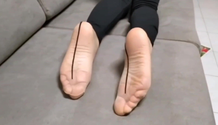 Yvonne: Zrelaksuj się w rajstopach