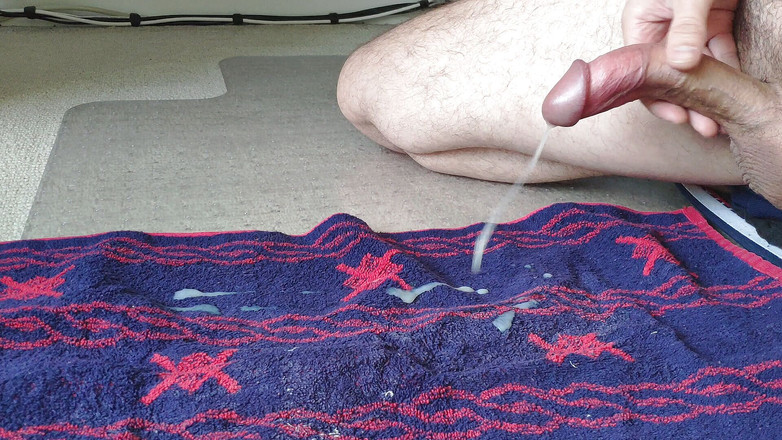 Curved One: 巨大的免提射液