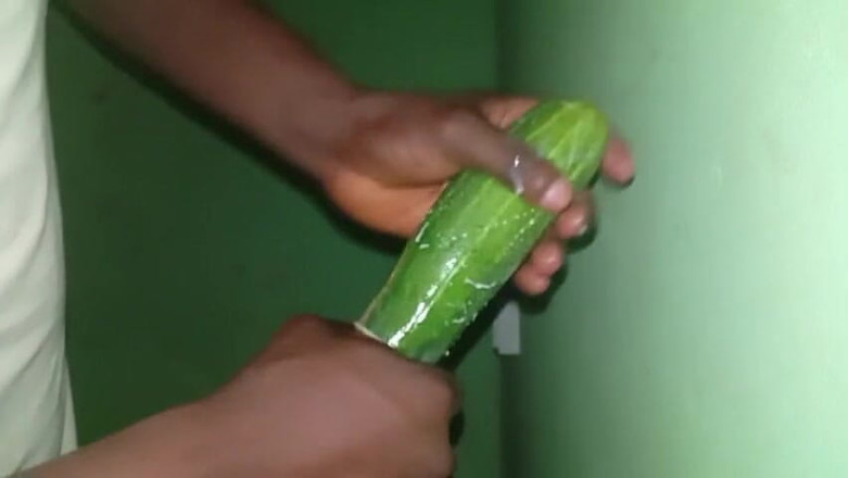 Badman4606: Pěkné a pomalé hlazení mé okurky