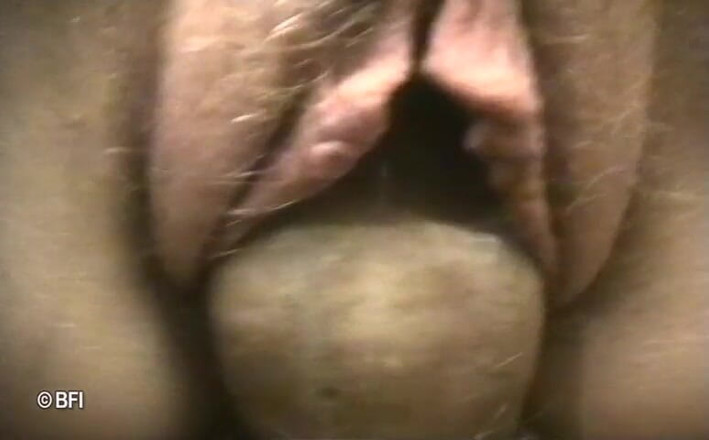 Tight sweet and irrestible sweet teen pussy: Amateur tiener experiment 1