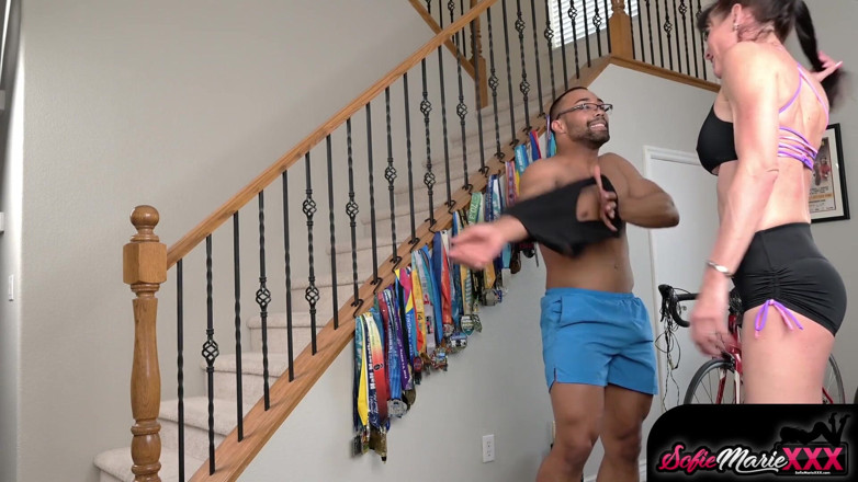 Yummy Girl: Fit MILF Sofie Marie Invites Work Out Buddy for Wild...