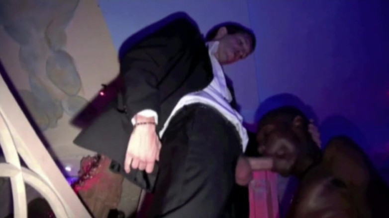 Crunch Boy: Ošukaná černochem v sauně