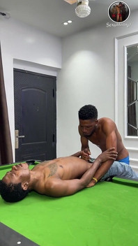 吮吸每一滴精液并吞下。