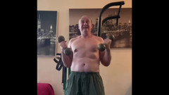 Alex Art: Крепкий Мужичок Мастурбирует После Тренировки