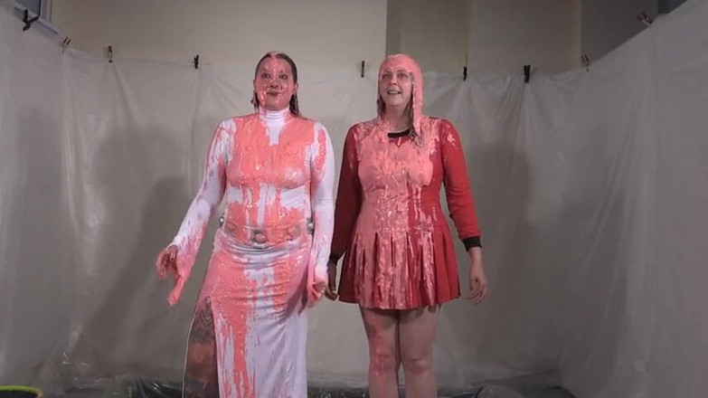 Gunked up girls: Lola and Jodie - Star Trek vs Star Wars