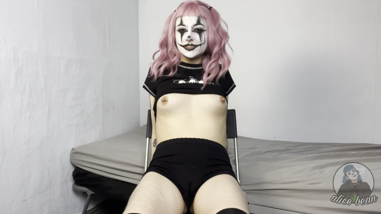 Alice Bean: Cuckles Hairy Clussy