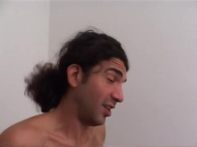 Xtime Network: Private italian couple filmed in their bed