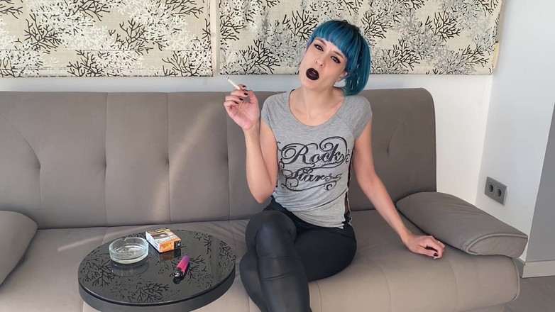 Candystart Videos: JOI, podczas gdy palę z odliczeniem