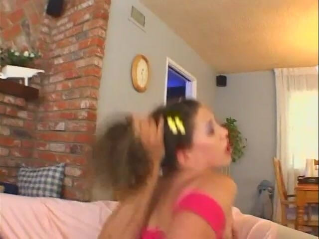 Hot Girlz: Anh chàng cơ bắp đẹp trai đưa con cặc khổng lồ của...