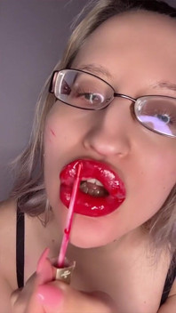 Moje Velké červené rty a síla rtěnky moje Bimbo