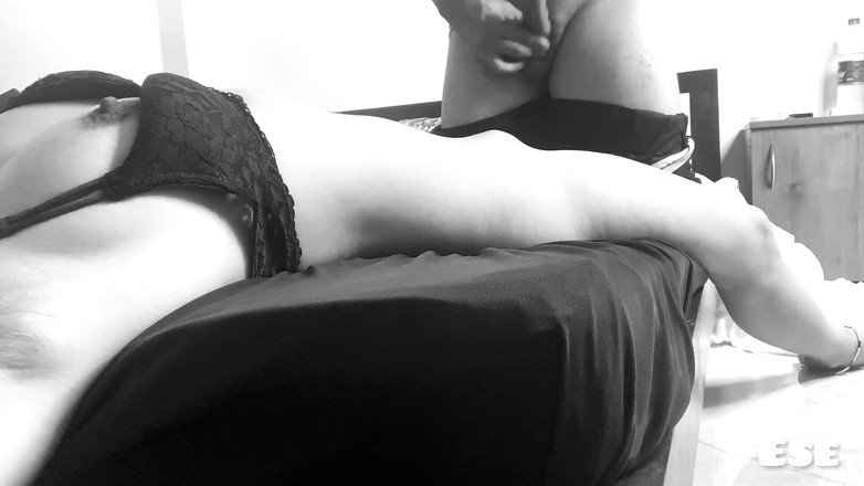 Sammy Sins: 학생과 결혼 후 따먹히는 Tution 교사