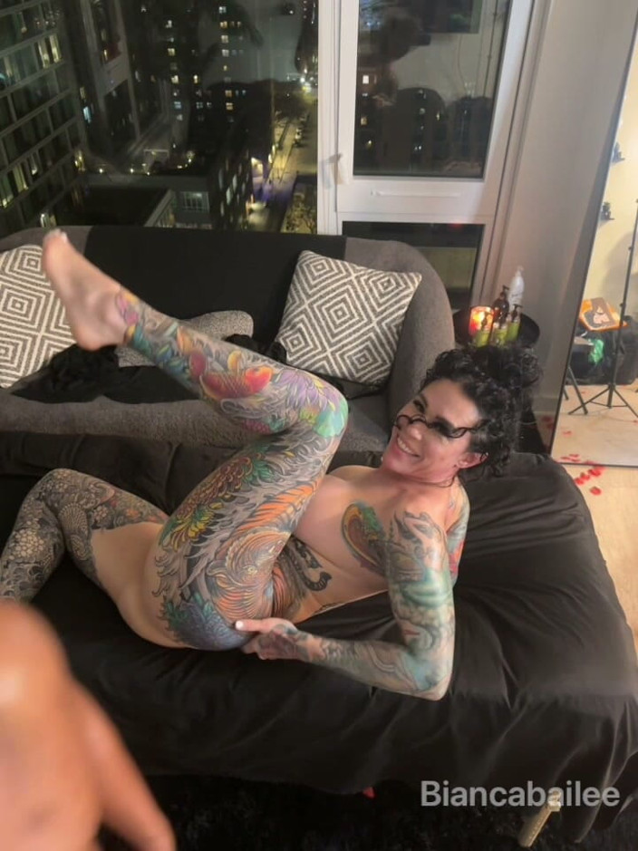 Bianca Bailee: Il massaggio sensuale con emmanuel lustin finisce e svuota le...