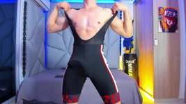 Biceps Duros, Gozando Duro