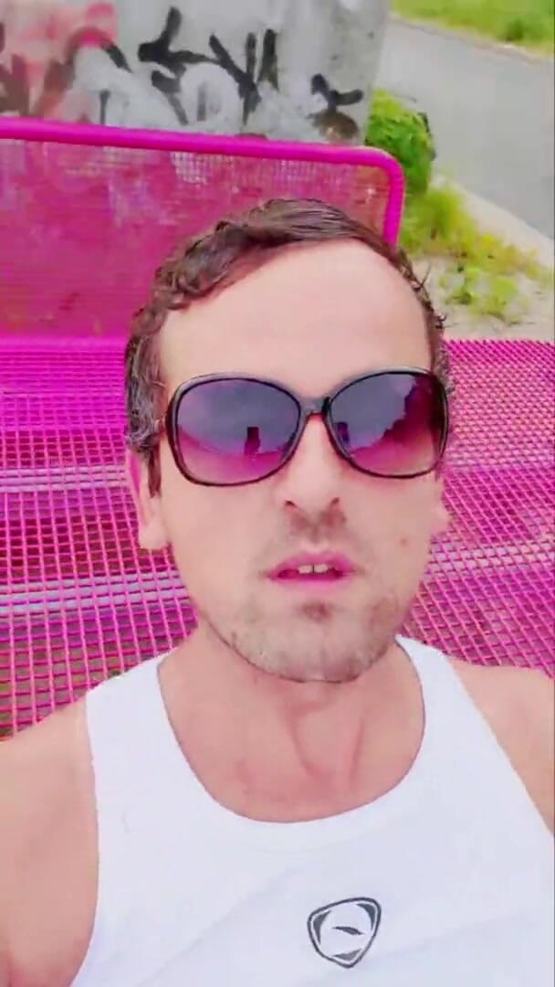 Slutboyben: Slutboyben Cam4 эксгибиционист на шоссе