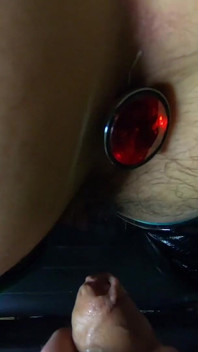 엉덩이 플러그 딥쓰롯 BJ로 담배 피우는 시가 밀프, 내 반짝이는 가죽 부츠에 스팽킹하고 사정