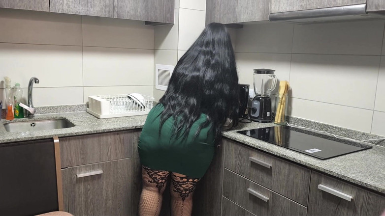 Riderqueen: Video untuk peminat, ibu tiri dan dapur panasnya