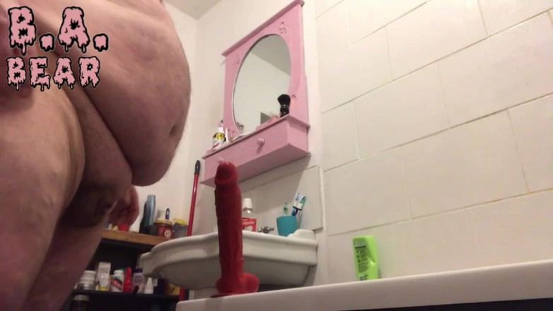 B A Bear: Fat Stepdad Dildos His Big Arse and Hole