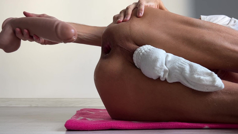 jacklongtv: Căng thẳng trong quần lót và tất màu tím