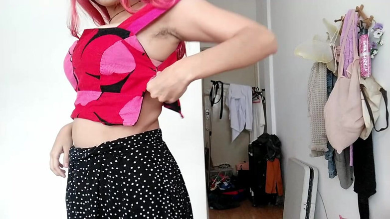 Ms Candy Bunny: Převlékání košil s Porn Talk - zpověď a prsa